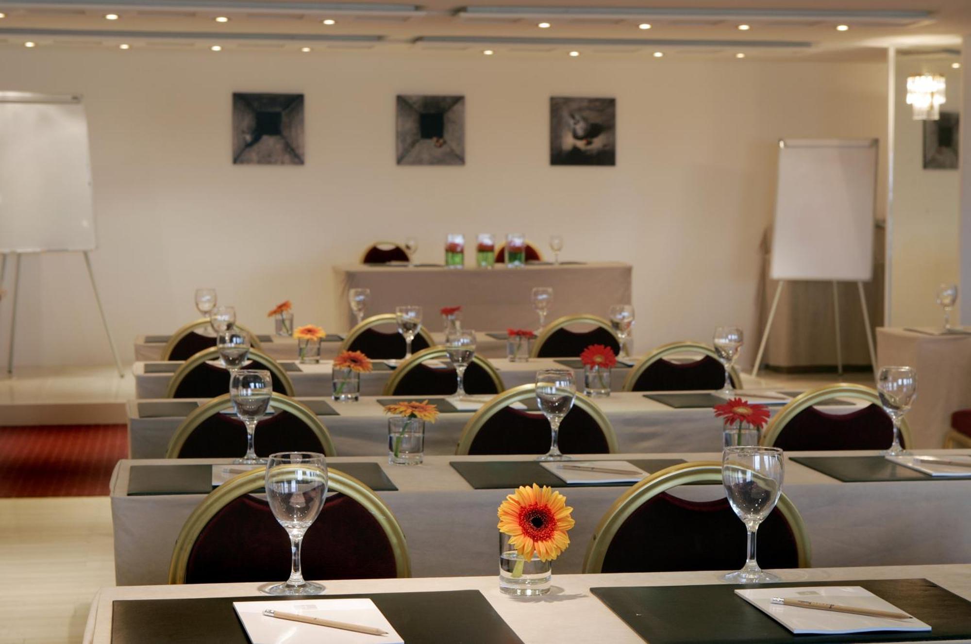 Poseidon Athens Hotel ภายนอก รูปภาพ